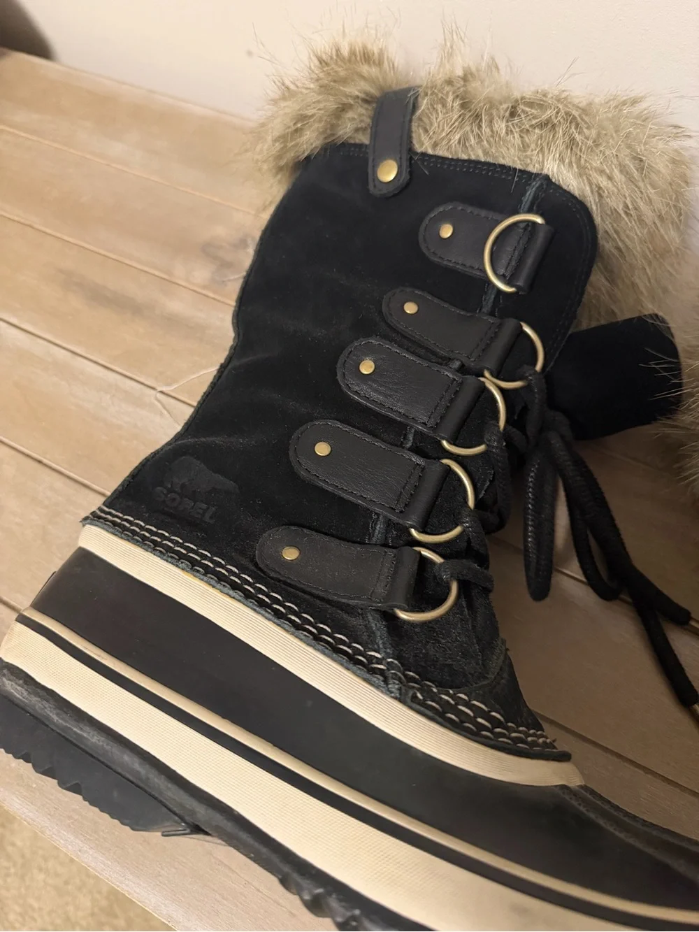 Sorel Black Faux-Fur Trim Waterproof Winter Boots